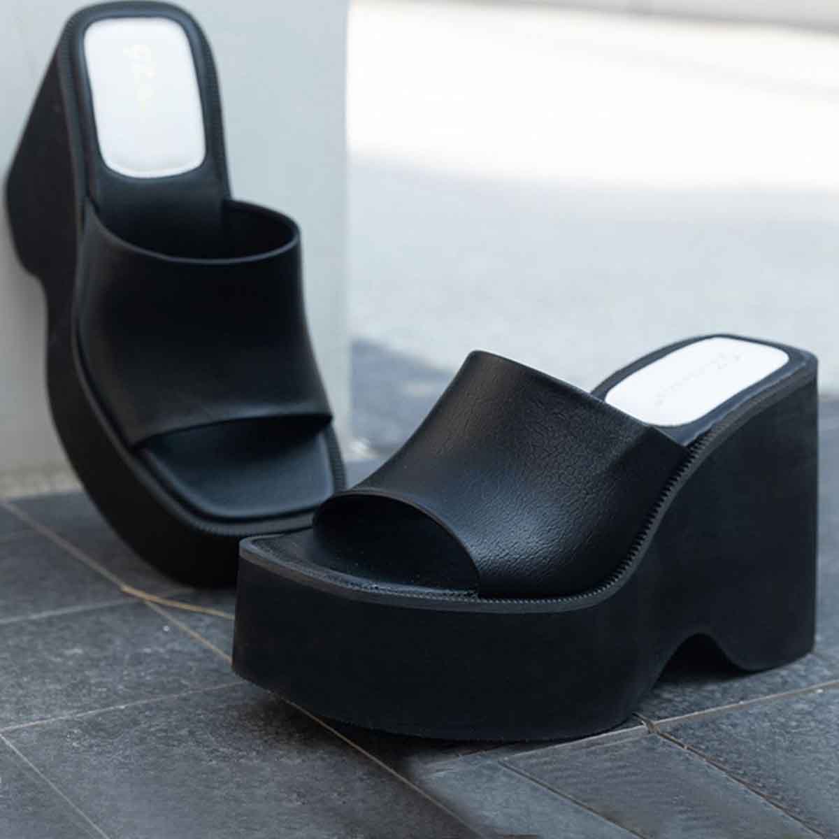 Black Chunky Platform Sandal Black Chunky Platform Sandal