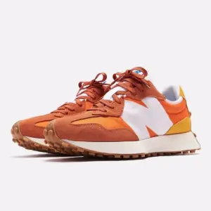 8 (2) New Balance 327 Vintage Orange